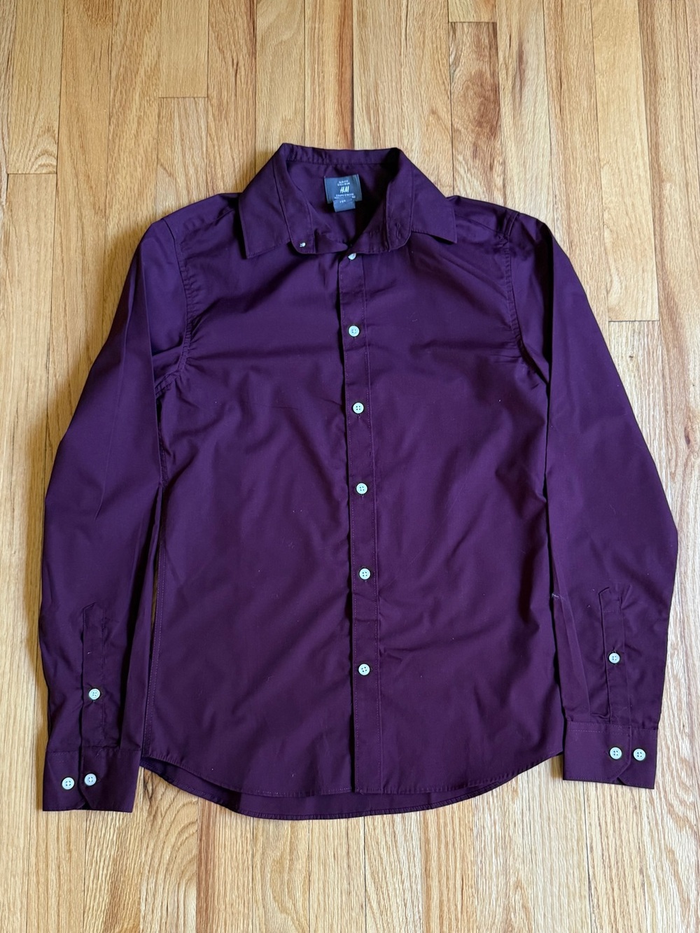 H&M Men's Long-Sleeve Dress Shirt in Plum